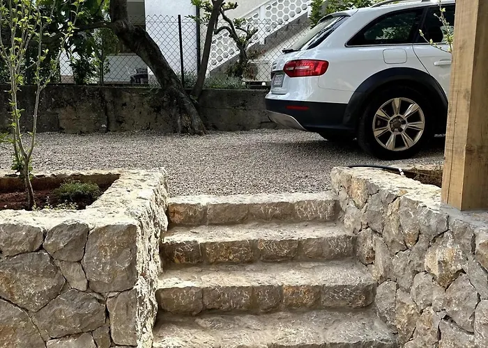 Blue Krk With Private Garden Apartmán *